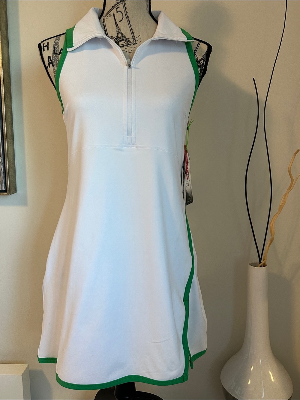 Kyodan CourseFlex Sport Dress in the White/Kelly Green colorway. -SMALL - 2PC.